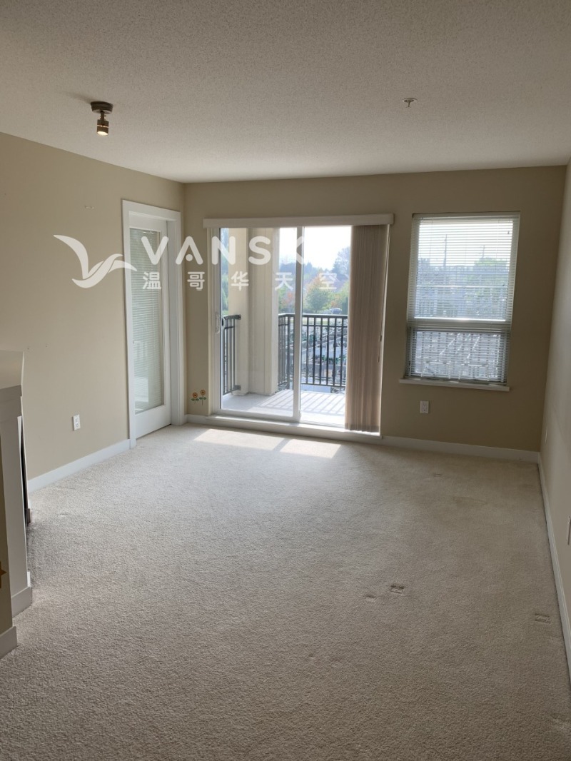 250502134106_3 Living room.jpg